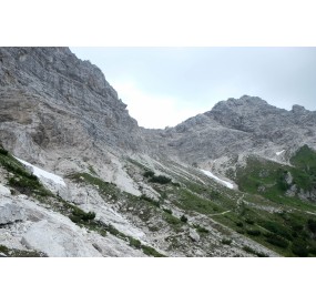 Traversing towards Forcella Duranno