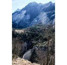 The dam, mt. Toc and the landslide, from Sant'Antonio trail