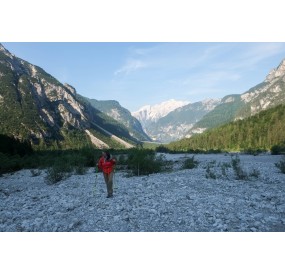 Walking along the Cimoliana Valley