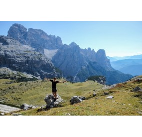 Pascoli d'alta quota e panorami incredibili su tutti i versanti nel giro delle Tre Cime!