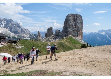 Salendo verso il Nuvolau